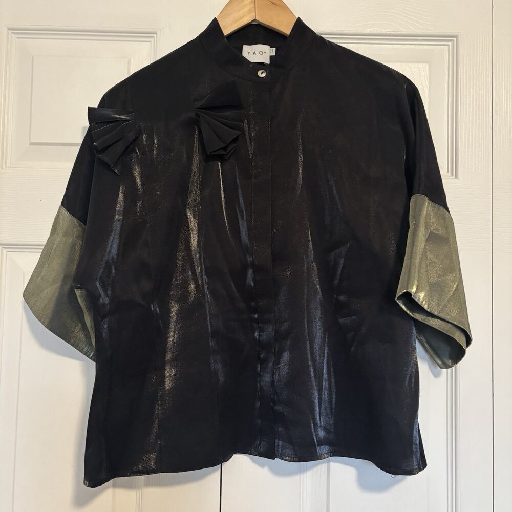 Women’s Tao Black Green Dressy Top Size Size 2